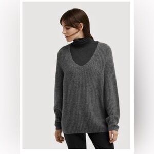Kit and Ace Cashmere V-Neck Knit Sweater - Cloud Sweater